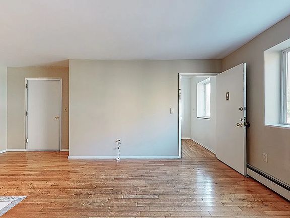 5th image of 696 E 182nd St #2