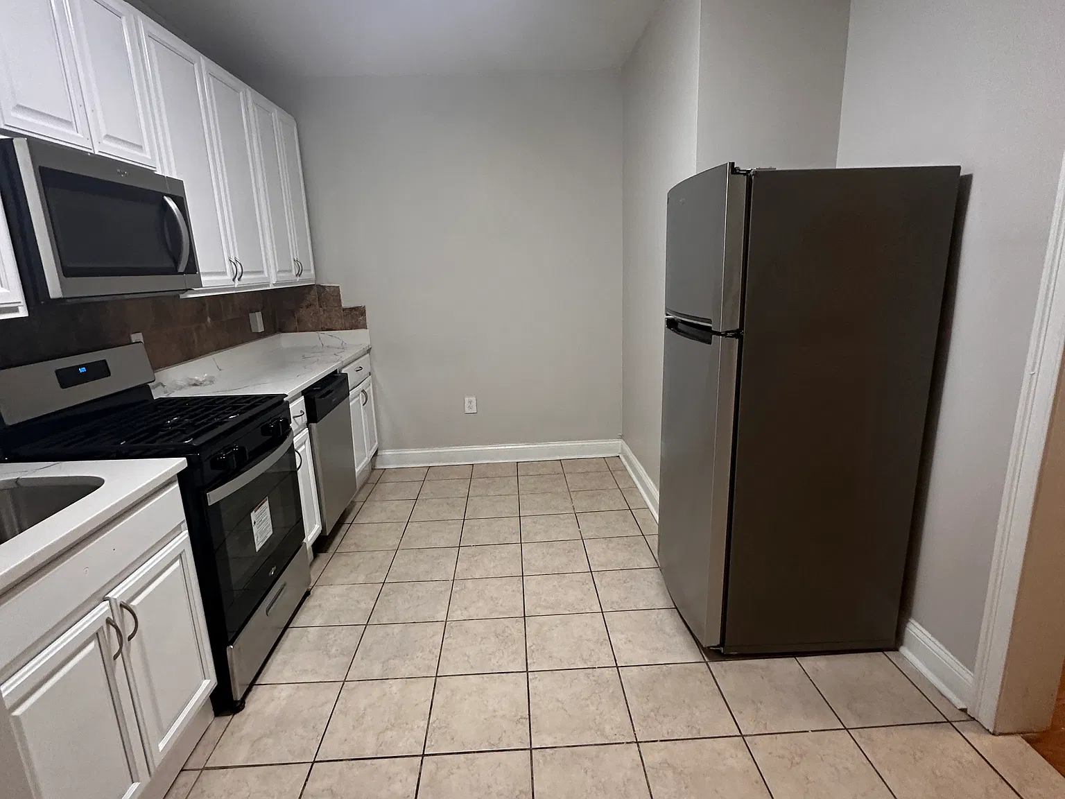 6208 Palisade Ave — Photo 2
