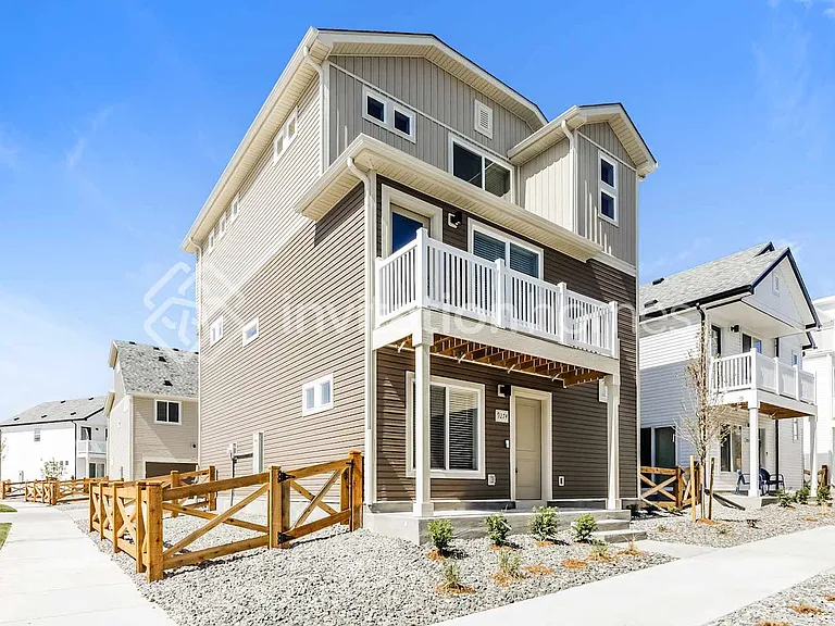 9274 Oro City Loop — Photo 1