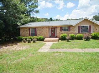 2425 Wedgewood Dr, Semmes, AL 36575