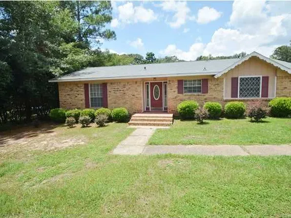 2425 Wedgewood Dr, Semmes, AL 36575