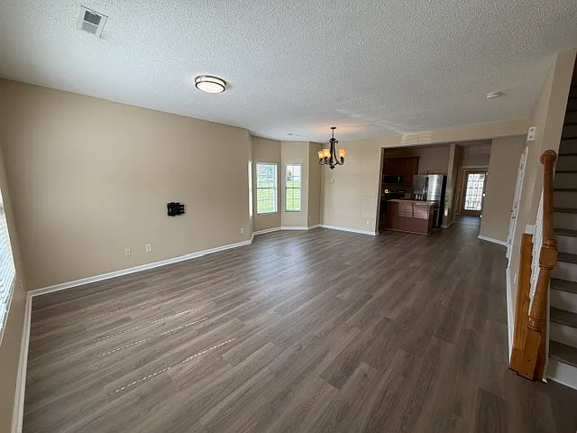 502 Brittany Way — Photo 19