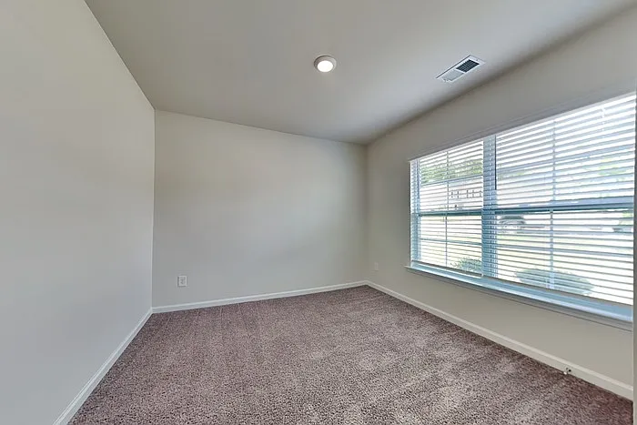 302 Crooked Pine Ct — Photo 17