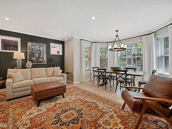 2nd image of 1034 W Oakdale Ave #1