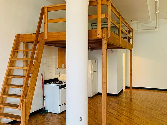 5th image of 2 Union St APT 2H