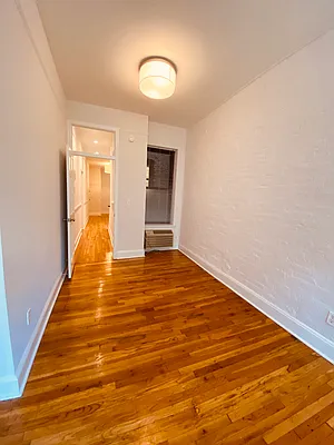 Rented by Metropolis Real Estate of Manhattan | media 26