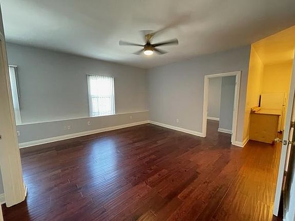2nd image of 701 S Mariposa Ave APT 205
