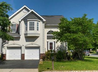 22 Hudnut Ln, Belle Mead, NJ 08502