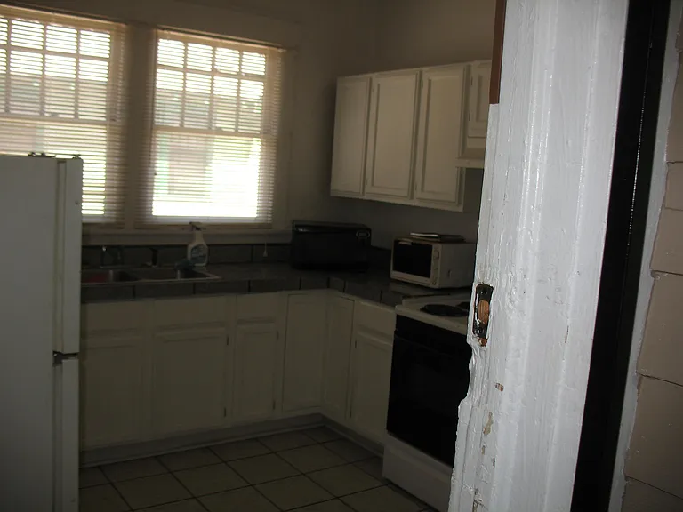 954 Dill Ave SW #B — Photo 10