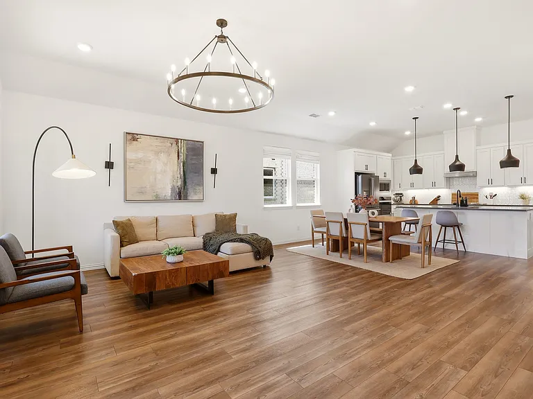 721 Declaration Dr — Photo 11