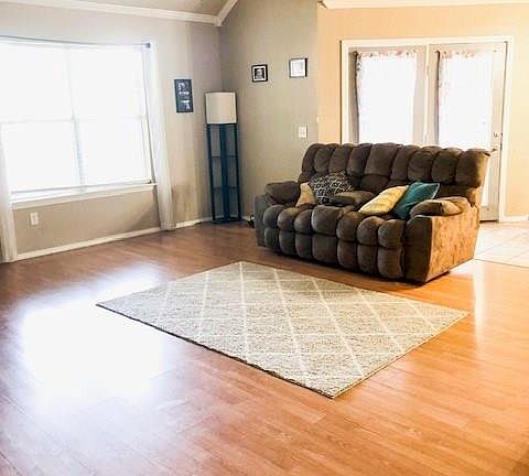 3rd image of 2808 Drexelwood Dr