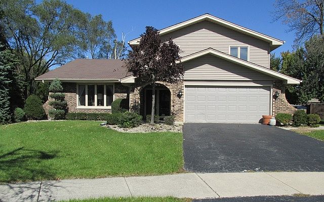 1st image of 8510 Hollywood Dr