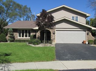 8510 Hollywood Dr, Orland Park, IL