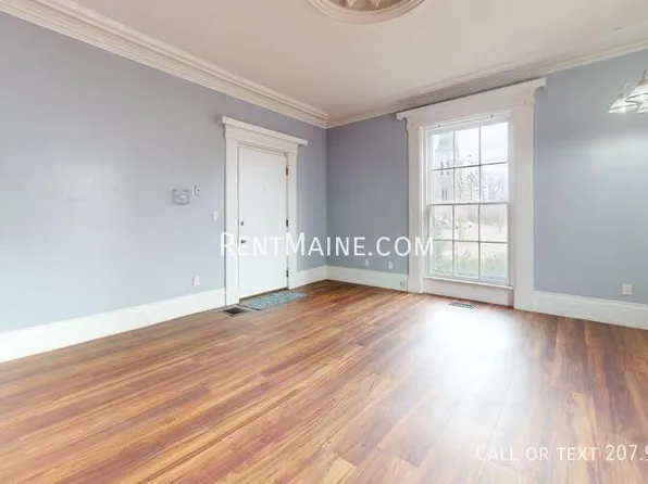 62 State St APT 1, Augusta, ME 04330