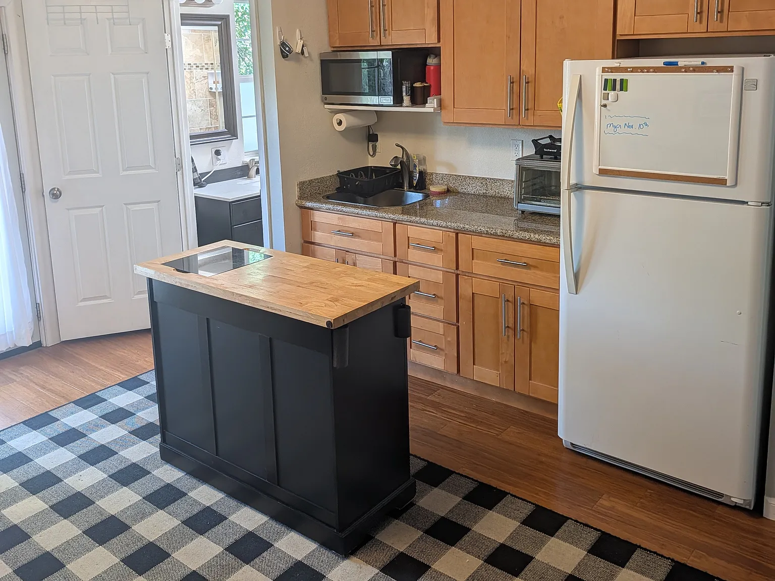 1 bed, 460 sqft, $1,700 — Photo 2