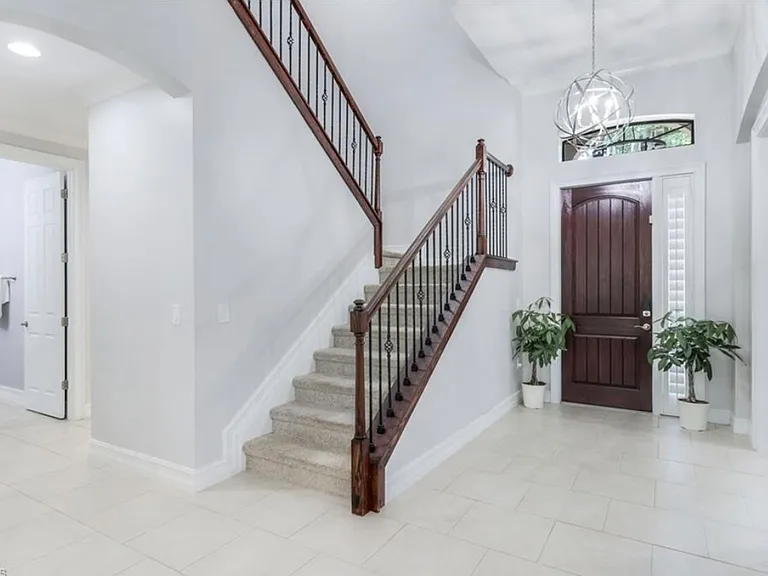 11119 Saint Roman Way — Photo 7