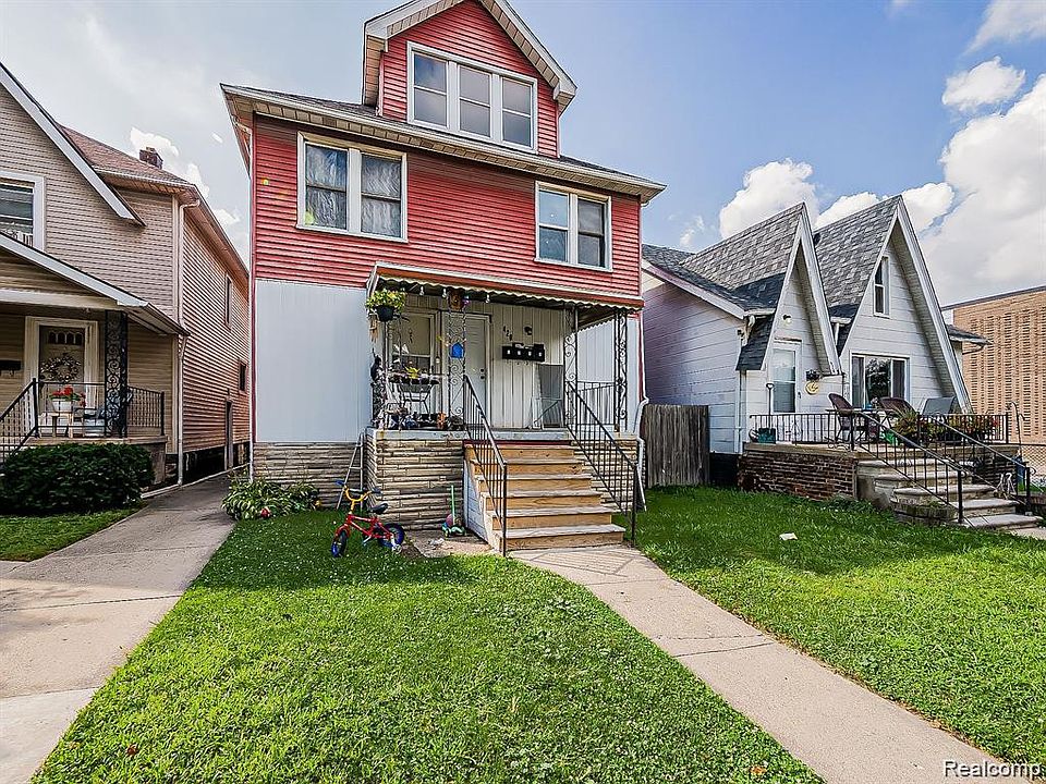 1st image of 426 Genessee St