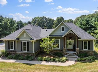 1177 N Kellogg Rd, Howell, MI 48843