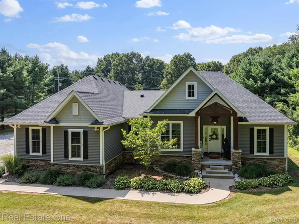 1177 N Kellogg Rd, Howell, MI 48843