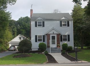 453 Chapel Heights Rd, Sewell, NJ 08080