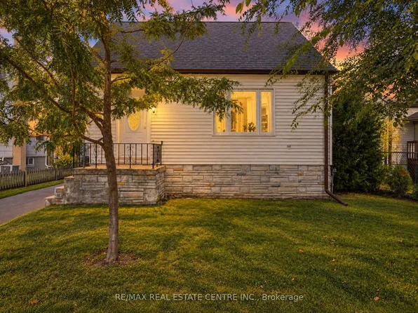 988 High St, Peterborough, ON K9J 5R6