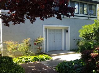 1243 Moonsail Ln, Foster City, CA 94404