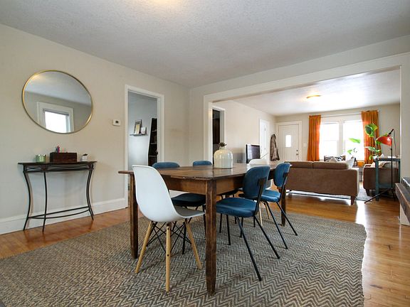 4th image of 4339 Blaisdell Ave