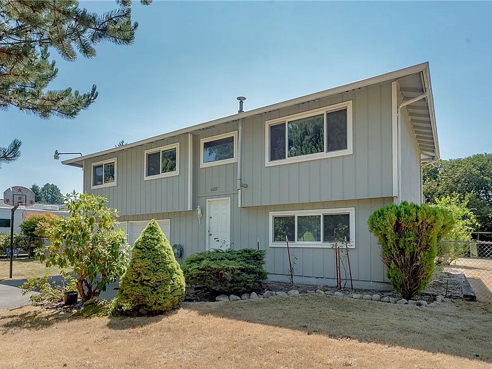 1st image of 1622 157th Street Ct E