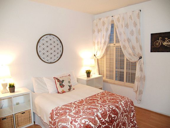 2nd image of 4627 E 4th St #5