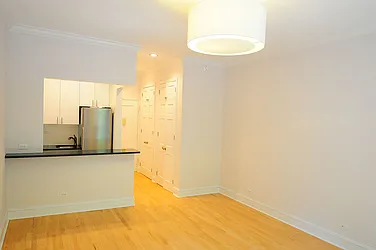 Rented by Metropolis Real Estate of Manhattan
