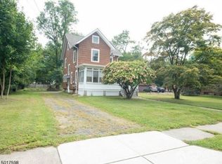 328 Dorn Ave, Middlesex, NJ 08846