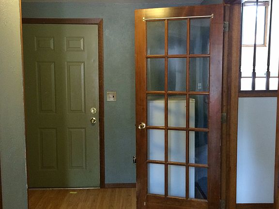 Entry - Mudroom