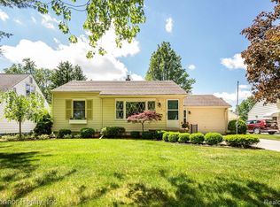 1342 Minnesota Ave, Marysville, MI 48040
