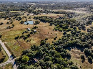 10702 Palestine Rd, Brenham, TX 77833