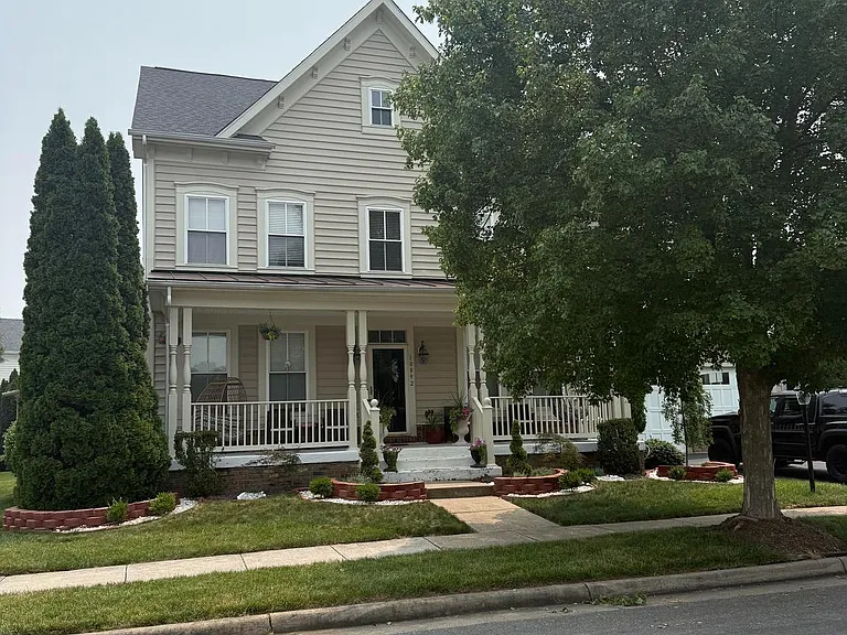 10892 Clara Barton Dr — Photo 1