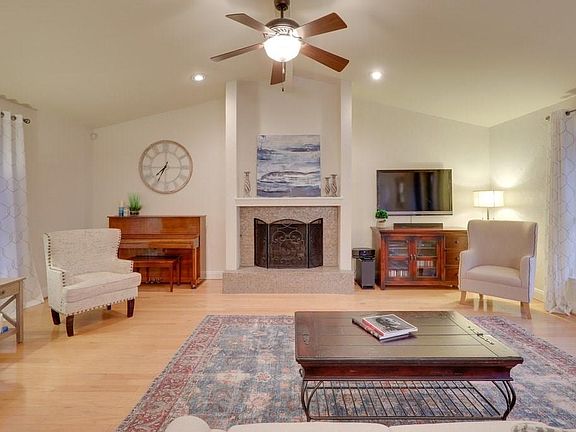 5th image of 6303 Southern Hills Pl