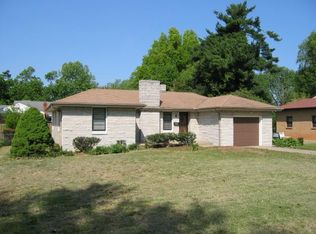 2063 S Dollison Ave, Springfield, MO 65807