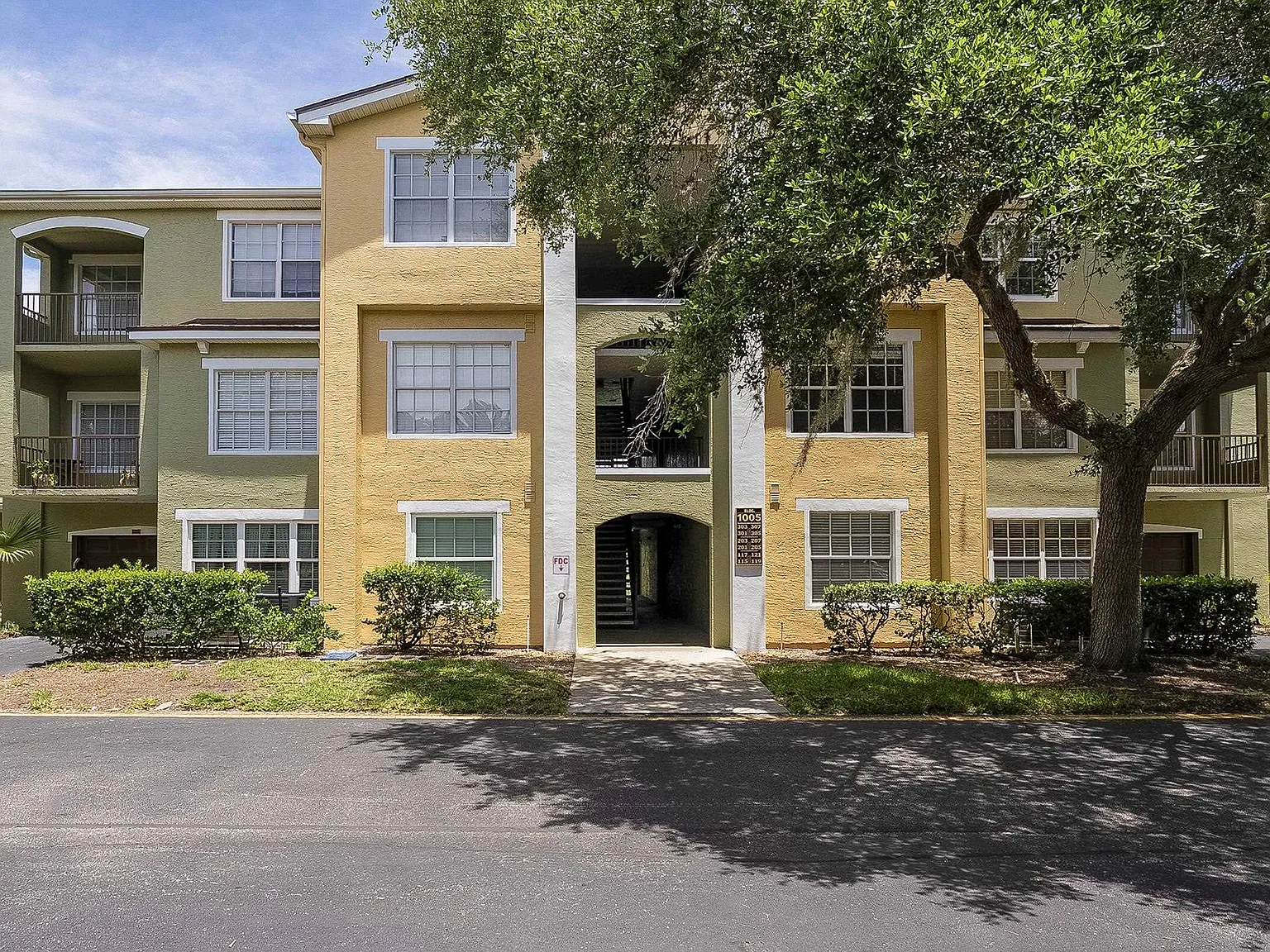 2 bed, 1252 sqft, $1,375 — Photo 2