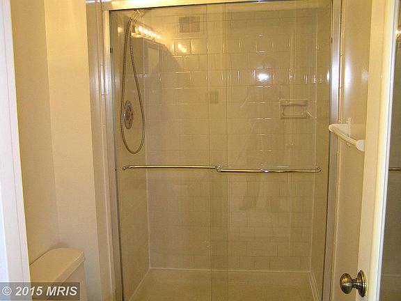 3rd image of 5209 Martinique Ln