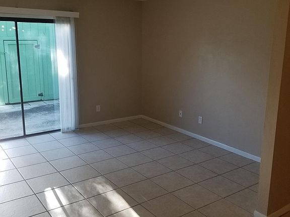 4th image of 27 Tomoka Meadows Blvd