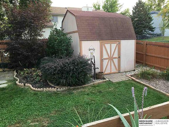 3rd image of 15127 Greene Ave