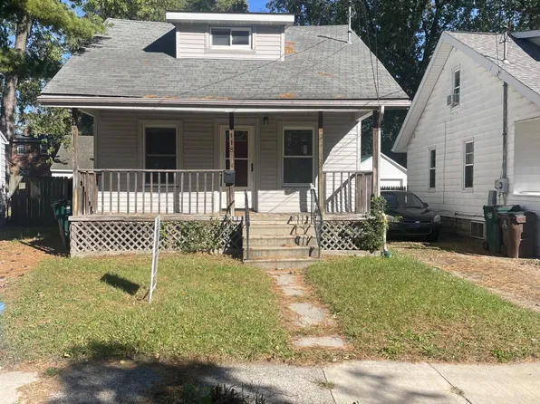 1118 Berten St, Lansing, MI 48910