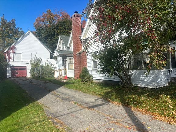4th image of 115 Middle Street