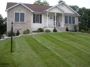 227 Mallard Ln, Duncansville, PA 16635