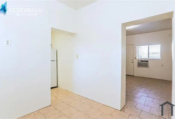 2454 N Treat Ave — Photo 5
