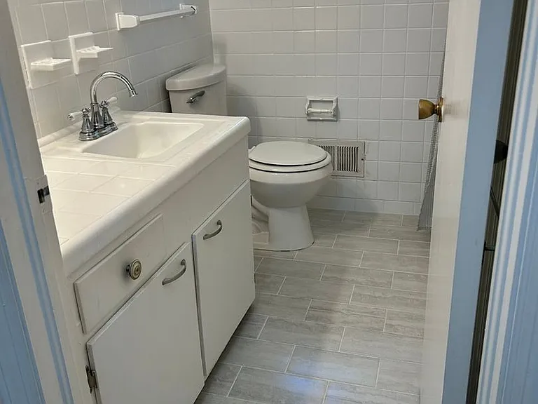 523 Colonial Dr — Photo 20