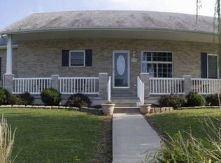 8212 White Elm Dr, New Athens, IL 62264