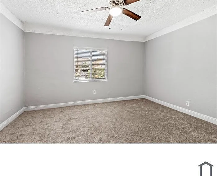 3 bed, 1100 sqft, $2,999 — Photo 2