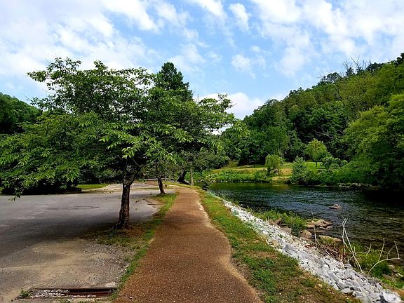 2nd image of Cherohala Skwy