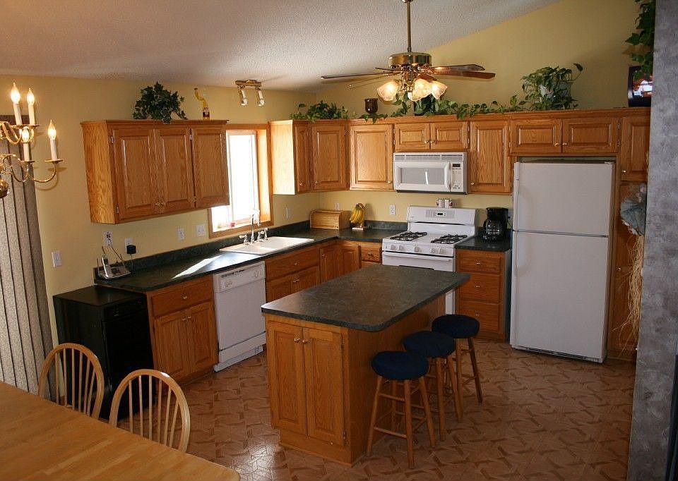 2nd image of 2848 Rice Creek Pkwy NE